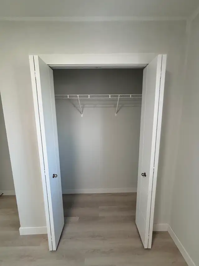 Finish Carpenter477286112408391684