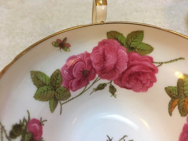 Vintage Antique Classic FOLEY CENTURY ROSE Tea Cup Saucer Signed in Arts & Collectibles in Mississauga / Peel Region - Image 3