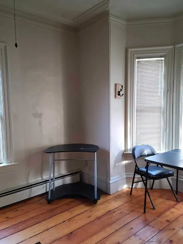 Large furnished room in house-Read description in Room Rentals & Roommates in Annapolis Valley - Image 9