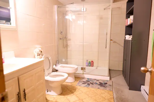 Chambre a louer $750 Ideal pour Etudiant/ Room for Rent in Room Rentals & Roommates in City of Montréal - Image 7