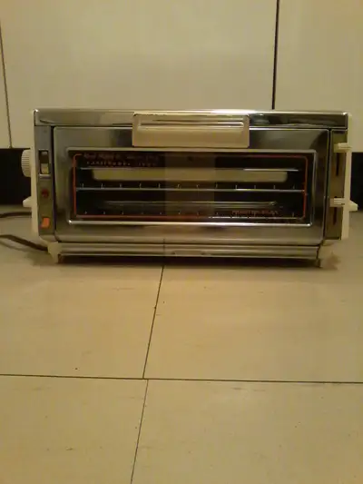 Toaster oven, high end ,Meal Maker 2 by Proctor Silex., View more