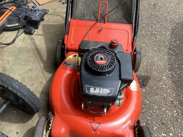 Craftsman Lawnmower in Lawnmowers & Leaf Blowers in Kitchener / Waterloo - Image 5