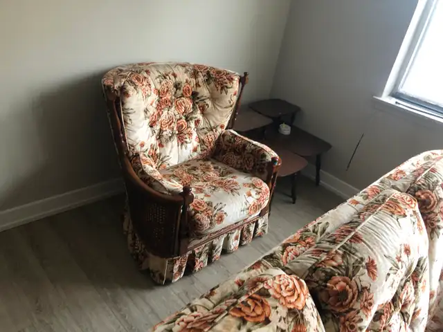 3 piece set, 2 couches and a chair. in Couches & Futons in City of Toronto - Image 4