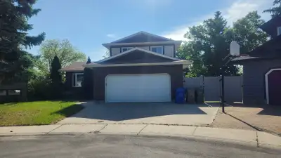 FOR RENT: Beautiful 4-Bedroom Single Family Home in Prime Loc