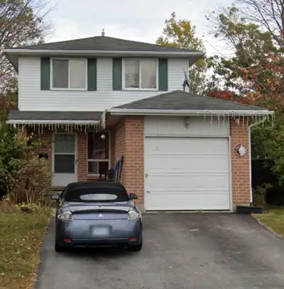 Affordable 3 bedroom Detached House with finished basement