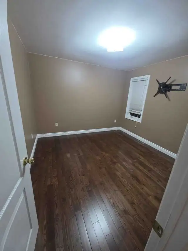 Private Room for Rent in Brampton for single Female