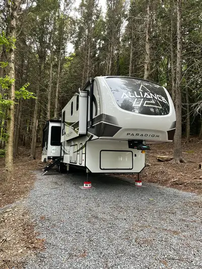 Reduced for sale fall 2025 Bought brand new in January 2023, this luxury fifth wheel comes fully equ...