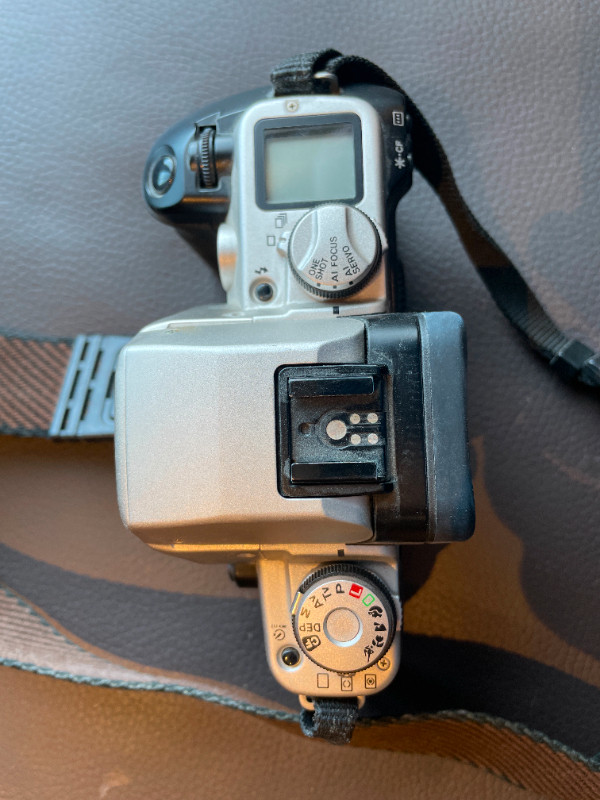 A- Équipement photographique (Canon 50D et Canon Elan II) dans Appareils photo et caméras  à Longueuil/Rive Sud - Image 4