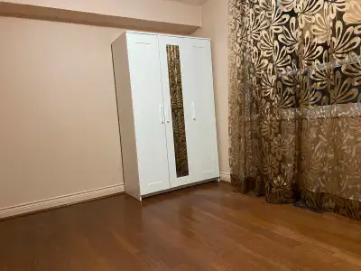 $850-Cozy Room for Rent in Steeles/Bathurst