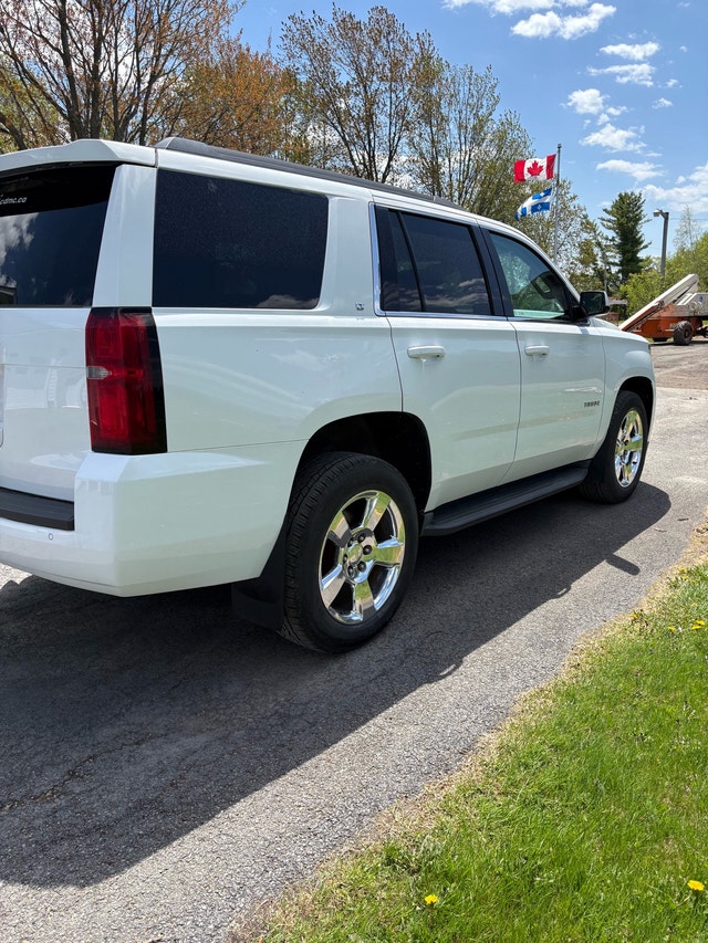 2016 Chev Tahoe 100k kms — photo 4