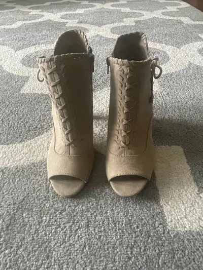 Women’s size 8.5 feau suede peep- toe western style booties. Perfect for wearing with summer dresses...