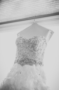 Lazaro Bridal /Wedding Gown 3161, veil and headpiece