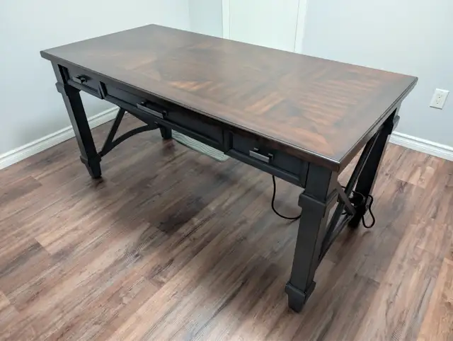 Signature Design by Ashley "Sawyer" Desk – Built-in Power & USB in Desks in Oshawa / Durham Region - Image 2