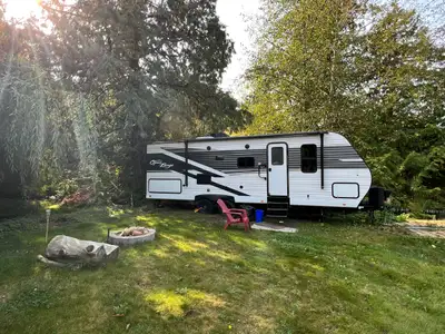 2022 Open Range 26 BHS trailer for sale. Perfect condition. Asking $29000, stored at Pitt Meadows, B...