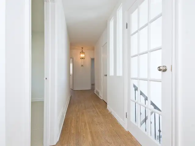 3 Bedroom House Rent in Long Term Rentals in City of Toronto - Image 9