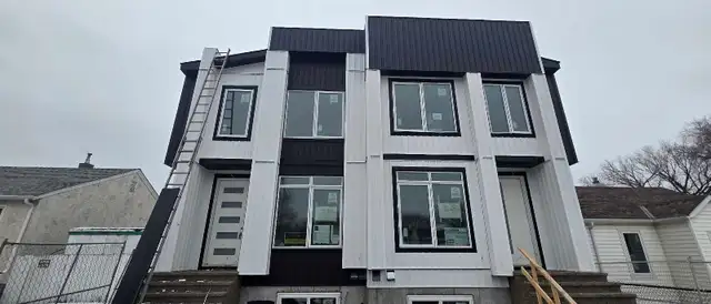 Siding Contractors 425693118412902404