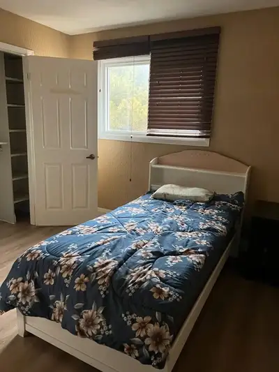 Room for rent in Richmond Hill