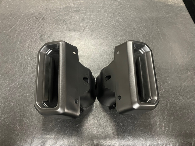 2019 and newer Silverado Sierra exhaust tips in Engine & Engine Parts in Strathcona County