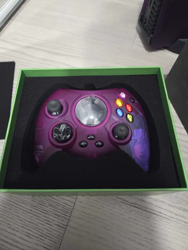 Hyperkin Halo Cortana Limited Edition Controller in Other in City of Toronto - Image 3