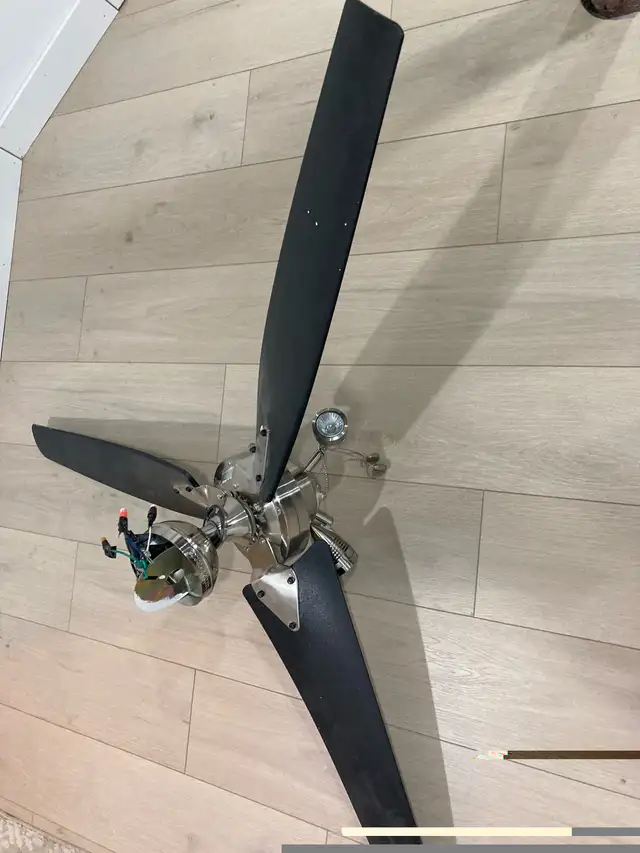 CEILING FAN in Indoor Lighting & Fans in Mississauga / Peel Region - Image 5