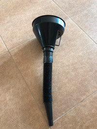 Extendable two piece funnel