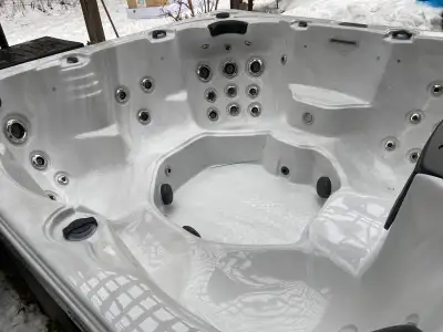 Door Crasher Sale! New 8 Seater-56 Jet-FullyLoaded-Free Delivery, View more