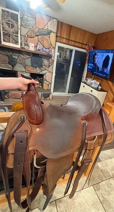 Irvine cutting saddle 15” with a 7” gullet $1900 OBO located near Edmonton!