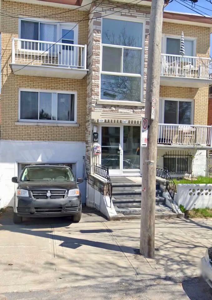 Private Furnished Rooms for Rent (Female) – Available September — photo 1