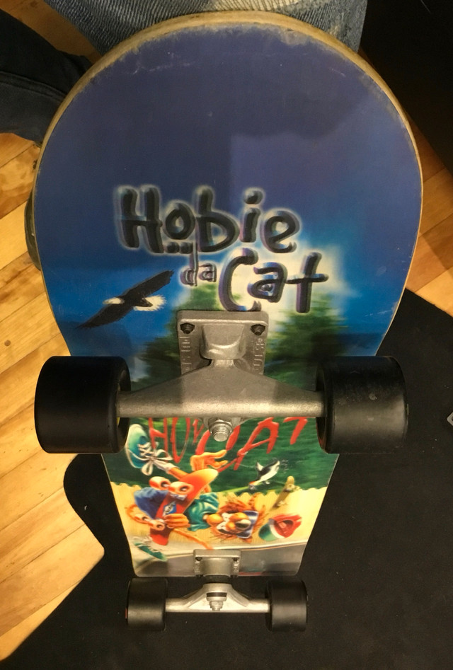Skateboard vintage 2003 Hobie Da Cat avec graphique lenticulaire dans Planches à roulettes  à Ville de Montréal - Image 3