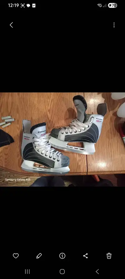 Hockey skates size 3, View more