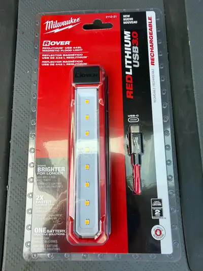 Milwaukee lumiere rover flash light NEUF new 2112-21, View more