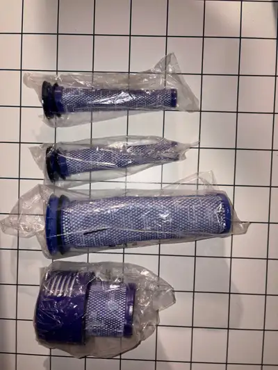 Keep your Dyson cordless vacuum running smoothly with these brand new filters! These high-quality fi...