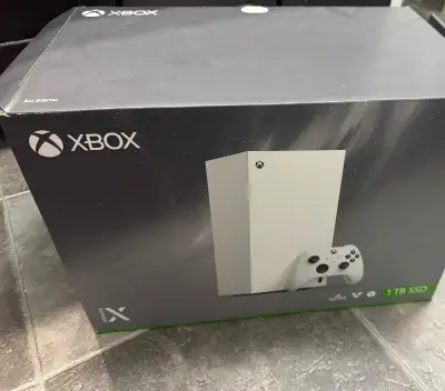 Xbox series X with Mint Xbox Elite Series 2 Controller, View more