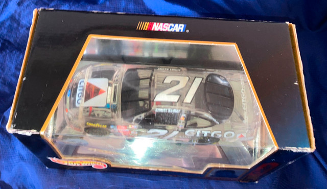 Mattel Hot Wheels NASCAR Racing Select Clear Series #21 in Toys & Games in Peterborough - Image 2