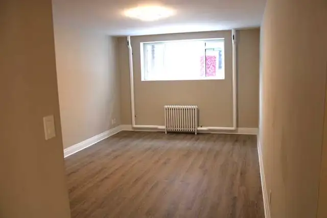 Downtown Newly Renovated Apartments63849108231425121