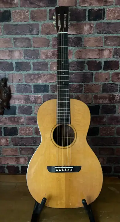 1933 WASHBURN (REGAL-MADE) 5200 guitar, View more