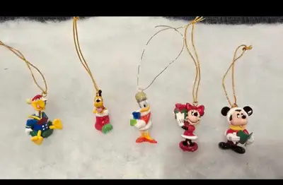 Set Disney Ornaments , View more