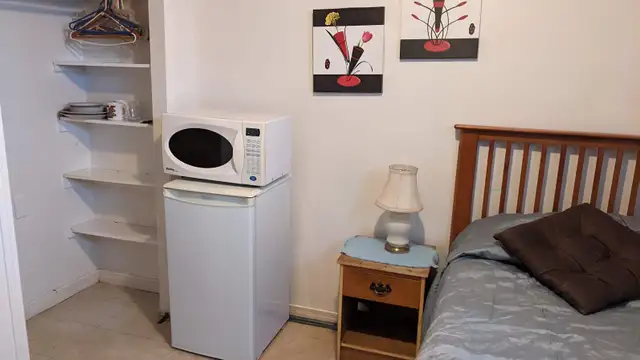 Chambre à louer,près Aéroport, Gatineau, tout inclus, Style Loft