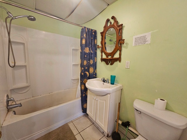 Chambre meublée .TOUT inclus!! Vanier et Limoilou. Libre NOW!!$ — photo 2