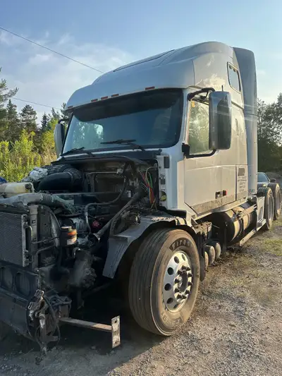 Cash paid for your running or non running heavy vehicles trucks vans heavy trucks and more we but it...