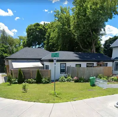 2 beds 1 bath - house