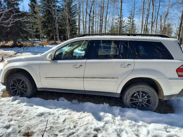 2008 Mercedes gl450 in Cars & Trucks in Red Deer - Image 3