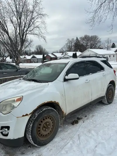 2013 Chevrolet Equinox 2.4 litre engine, automatic transmission, eco shift, a/c, power windows and d...