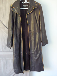 Manteau en cuir brun pour femme small 