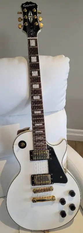 Epiphone Les Paul Custom Pro, View more