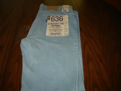 New Levi's Mens Jeans// 636 & 619//Brown & Orange tag, View more