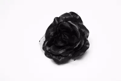 Fleur noir avec dentelle 4’’ (neuve), View more