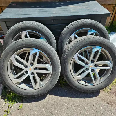 4 Michelin tires approx 40k on them, off of 2016 Chev Equinox, all have TPMS P235 x 55 R18