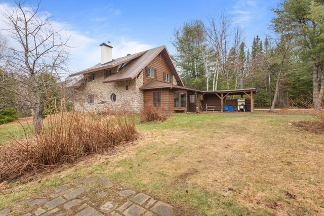 Chalet airbnb à vendre St-Zénon 3 chambres 265000pc terrain — photo 1