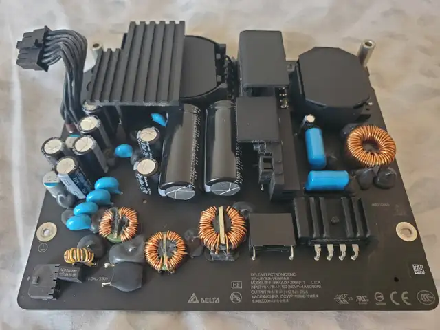 imac 2012 Power supply in System Components in City of Montréal - Image 5